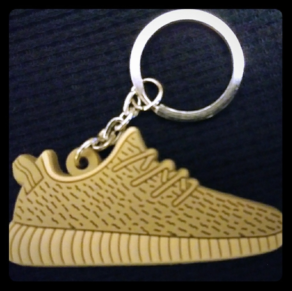 Yeezy Beluga Keychain Bundle 3 for 20% Off